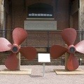 314-0964 Dubuque IA - Mississippi River Museum - Propellers from the Potter